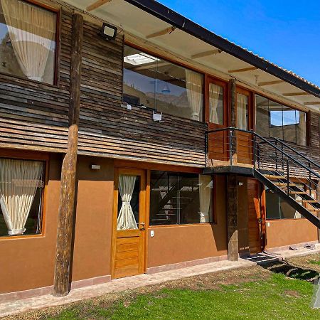 Light Wood Hotel Calca Exterior foto