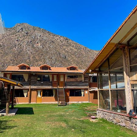 Light Wood Hotel Calca Exterior foto