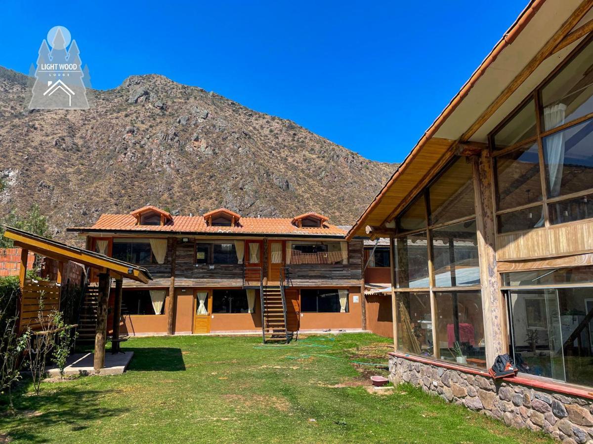 Light Wood Hotel Calca Exterior foto