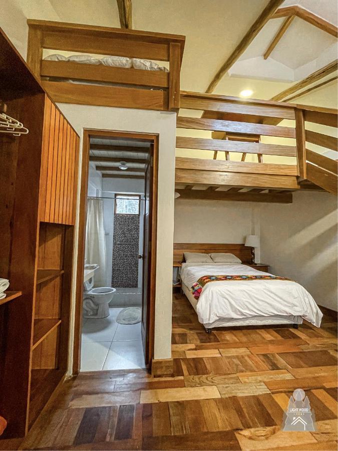 Light Wood Hotel Calca Exterior foto