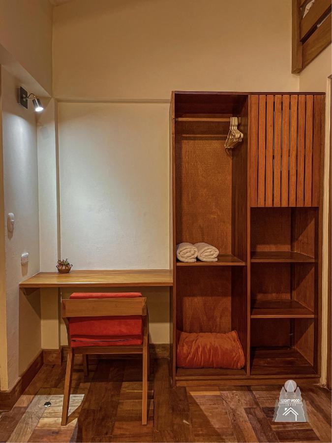 Light Wood Hotel Calca Exterior foto